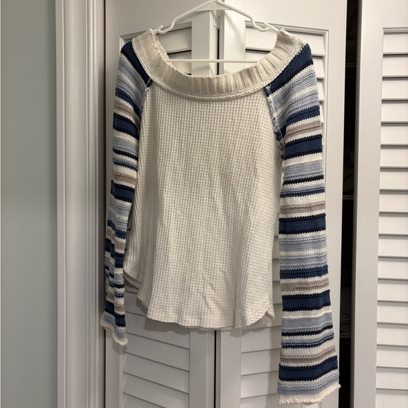 Altar’d State Samantha Sweater Blue Grey Size Small Off The Shoulder - Picture 1 of 3